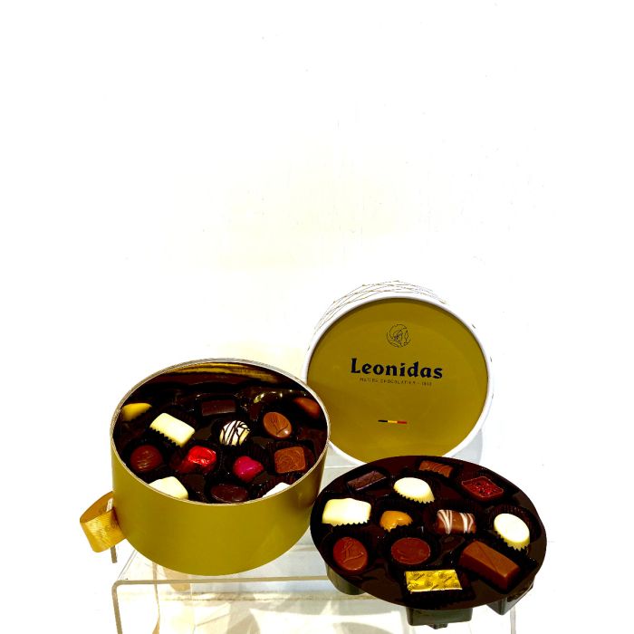 Leonidas Praline Only Round Gift Box - 26 Pralines - leonidasbrighton.co.uk - Leonidas Brighton