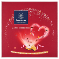 Valentine's Gift Box with Heart Chocolates - leonidasbrighton.co.uk - Leonidas Brighton