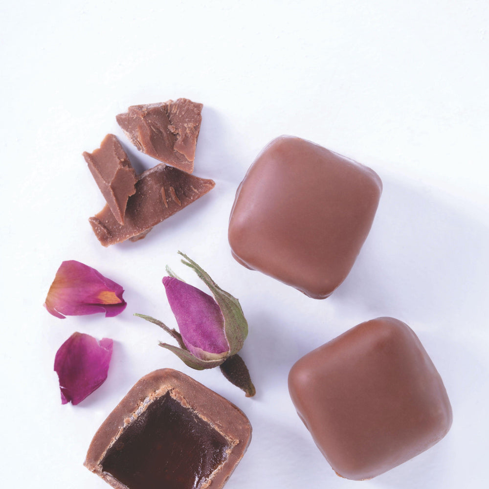 
                      
                        Divan Luxury Turkish Delights - Milk Chocolate Coated Rose
                      
                    