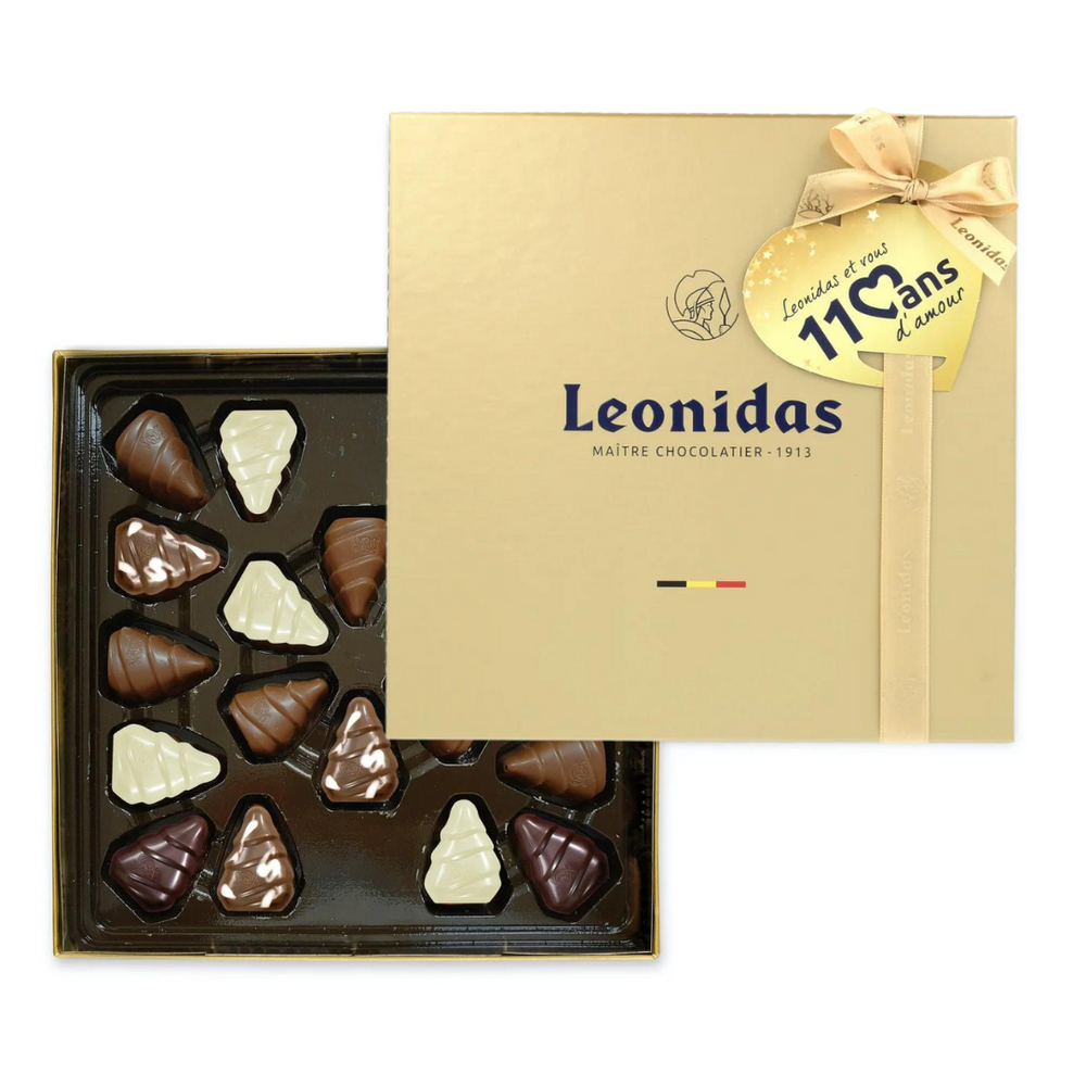 Christmas Tree Chocolates in heritage Box - leonidasbrighton.co.uk - Leonidas Brighton