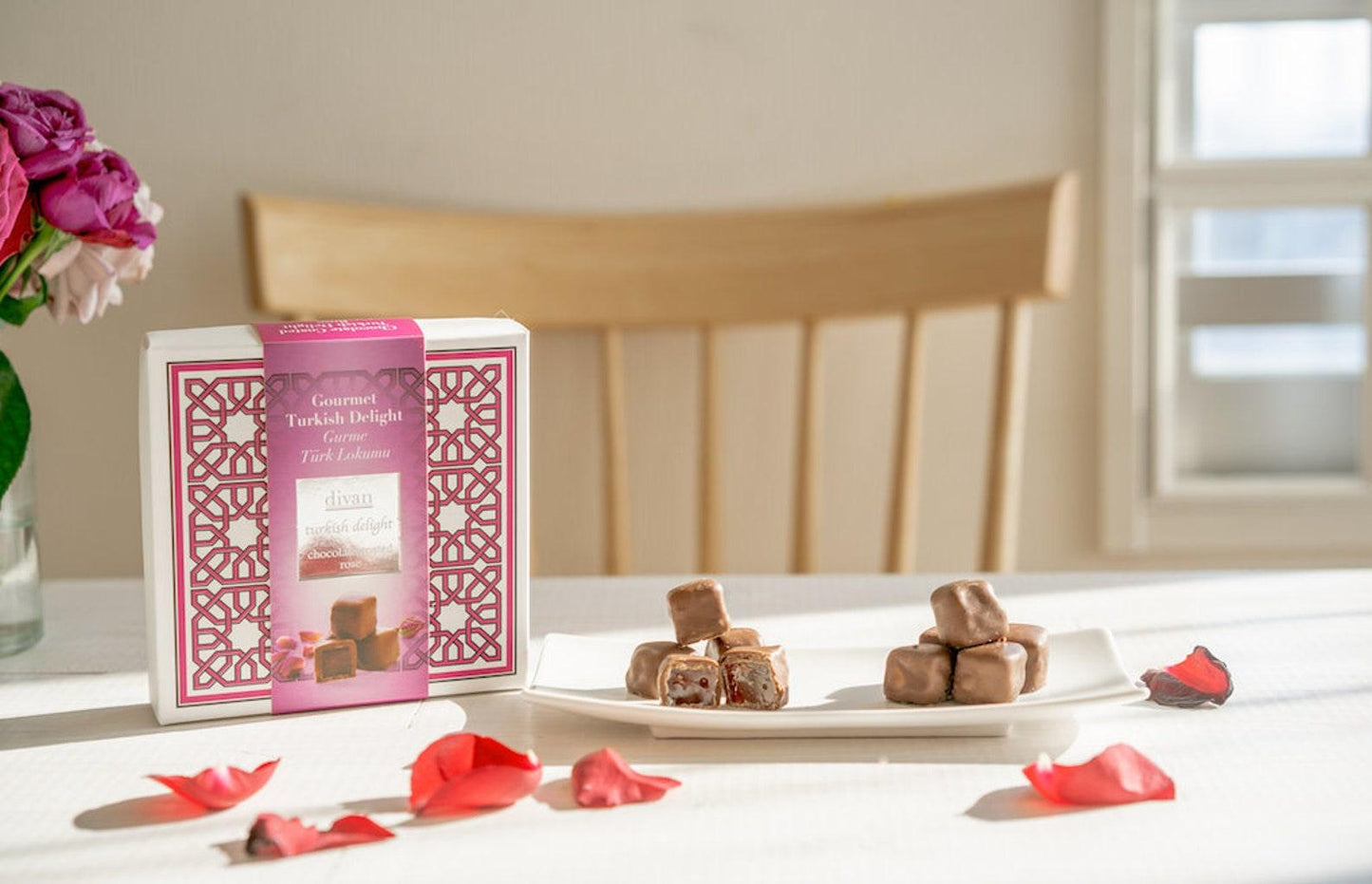 
                  
                    Divan Luxury Turkish Delights - Chocolate Coated Rose - leonidasbrighton.co.uk - Leonidas Brighton
                  
                