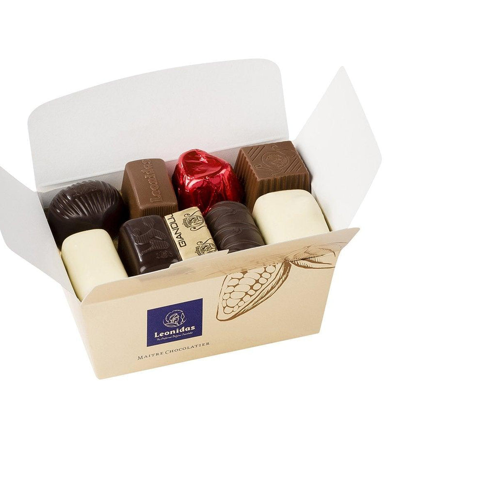 Leonidas Belgian Chocolates, 250g (Small) Ballotin, Fresh Milk/ White/ Dark Chocolates, Luxury Assorted Gift Box - leonidasbrighton.co.uk - Leonidas Brighton