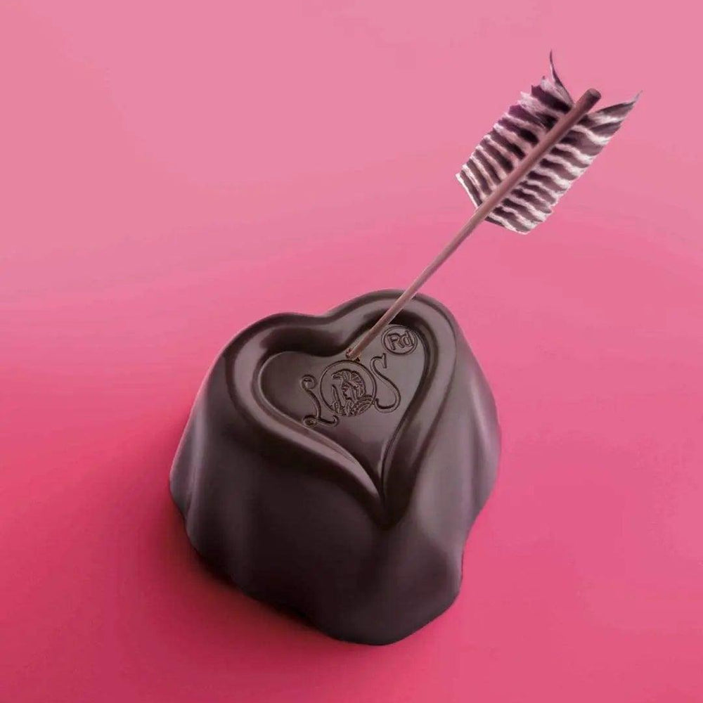 
                  
                    Valentine's Teddy with 10 Milk Chocolate Heart Pralines - leonidasbrighton.co.uk - Leonidas Brighton
                  
                
