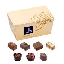 MILK Chocolates Ballotin Box by weight - leonidasbrighton.co.uk - Leonidas Brighton